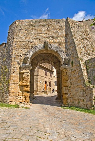 Porta dell' Arco Volterra